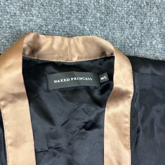 NAKED PRINCESS Women’s Black/Gold 100% Satin Sleeveless Robe size: Medium/Large - Picture 3 of 10